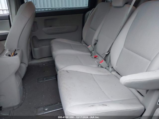 KNDMB5C10M6673807 KIA SEDONA LX