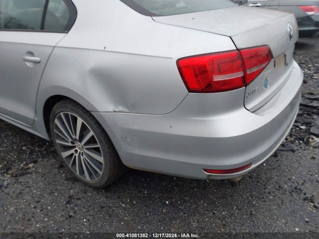 3VW2K7AJ9FM277784 Volkswagen Jetta 2.0l S