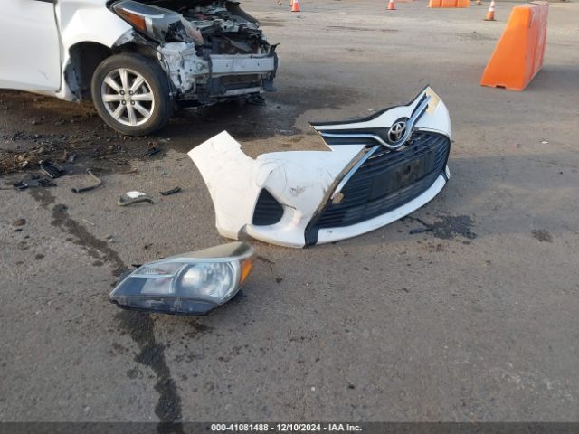 VNKJTUD38FA016156 Toyota YARIS LE
