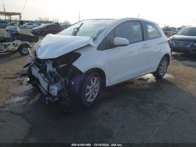 VNKJTUD38FA016156 Toyota YARIS LE