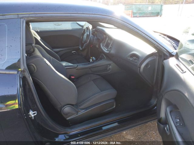 2C3CDZAG0KH632520 Dodge Challenger Sxt