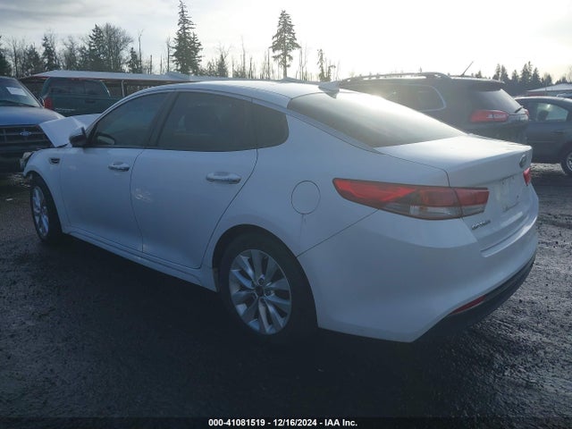 KIA Optima Lx 2017 5XXGT4L32HG172771 Image 3