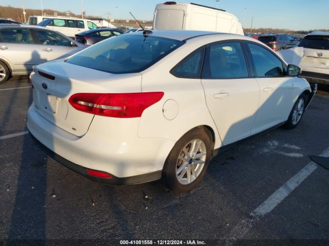 1FADP3F22FL353327 Ford FOCUS SE