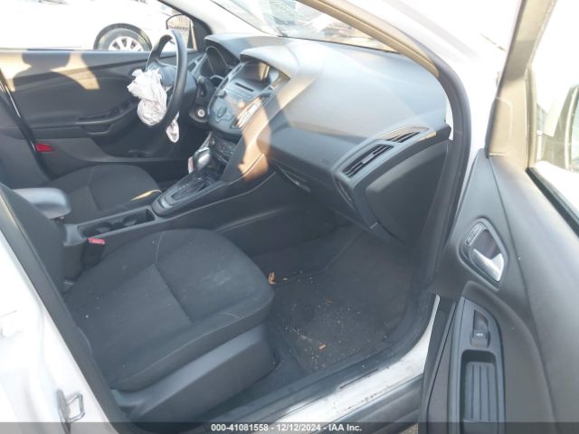 1FADP3F22FL353327 Ford FOCUS SE