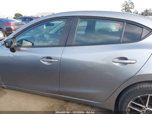 3MZBM1U71FM195796 Mazda Mazda3 I Sport