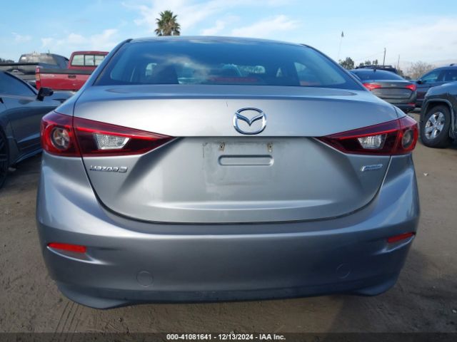 3MZBM1U71FM195796 Mazda Mazda3 I Sport