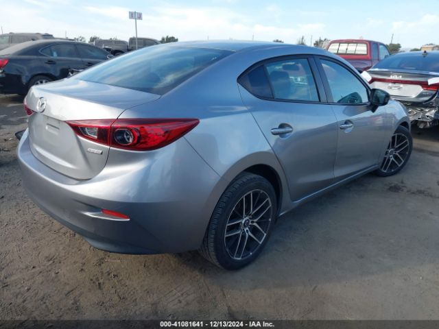 3MZBM1U71FM195796 Mazda Mazda3 I Sport