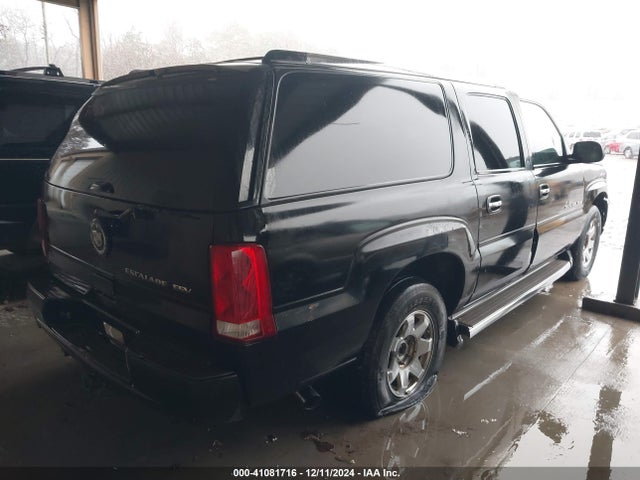 2005 CADILLAC ESCALADE ESV 3GYFK66NX5G122081 Photo 3