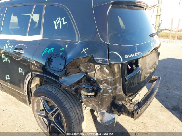 W1N4M4GB3PW329263 Mercedes-Benz GLB 250