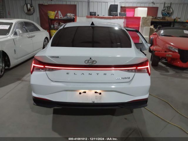 KMHLM4AJ4NU019064 Hyundai Elantra Hybrid Blue