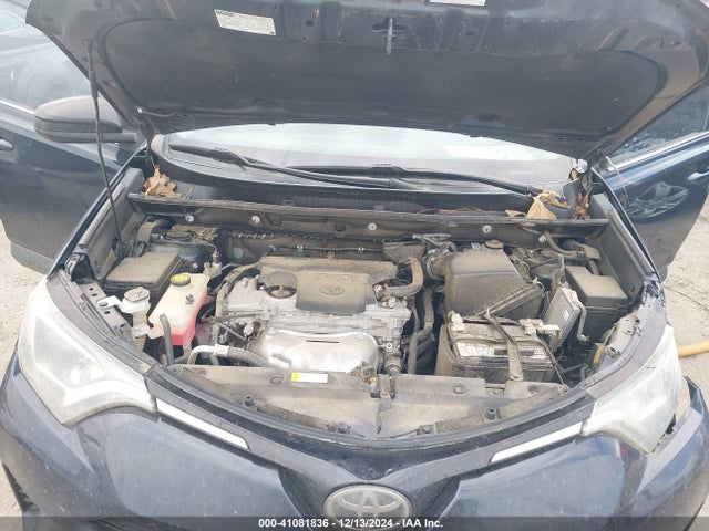 2T3ZFREV8JW503819 Toyota RAV4 LE
