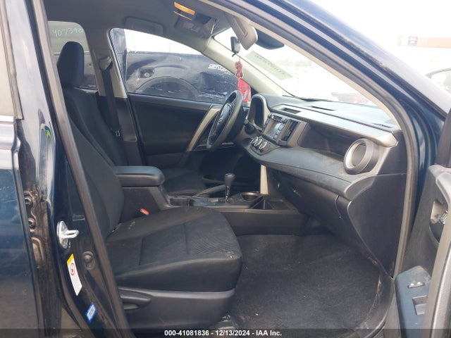 2T3ZFREV8JW503819 Toyota RAV4 LE