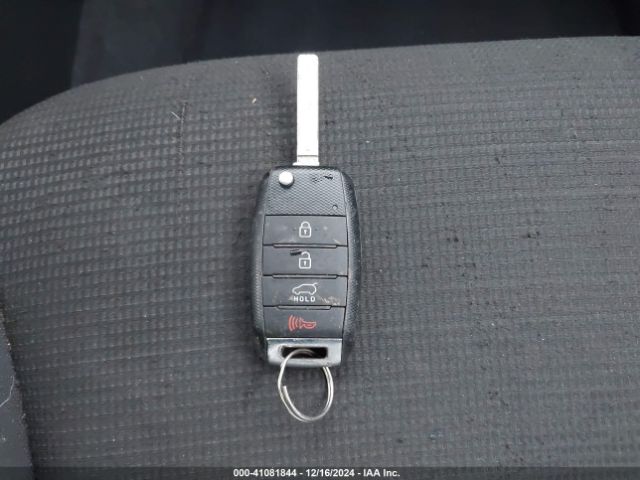 5XYKT4A66EG515869 KIA SORENTO LX