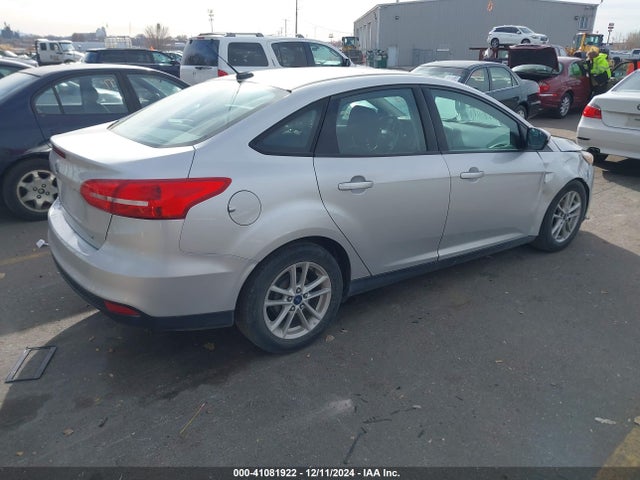 Ford FOCUS SE 2015 1FADP3F23FL319686 Image 4