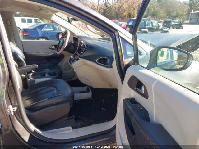 2C4RC1BG0HR523907 Chrysler Pacifica Touring-l