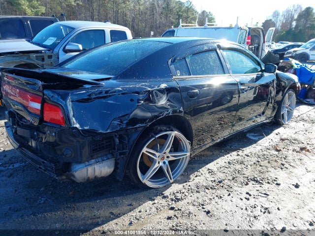 2C3CDXBG4EH243239 Dodge Charger Se