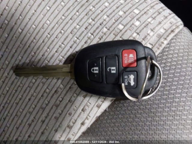 4T1BF1FK9EU395863 Toyota CAMRY LE