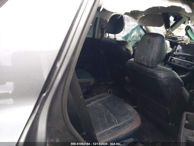 5N1DR3DH9NC272928 Nissan Pathfinder Platinum 2wd