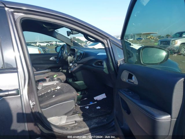 2C4RC1FG7KR583619 Chrysler Pacifica Touring Plus