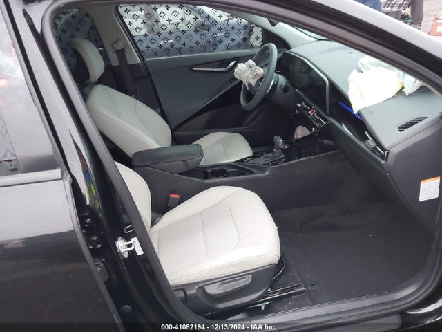 KNDCR3LE0P5116923 KIA Niro Ex Touring