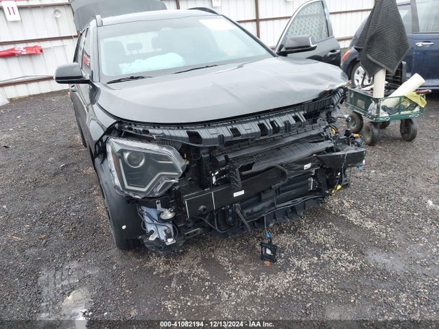 KNDCR3LE0P5116923 KIA Niro Ex Touring
