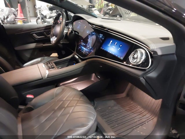 W1KCG5FB1PA040533 Mercedes-Benz Amg Eqs 4matic+
