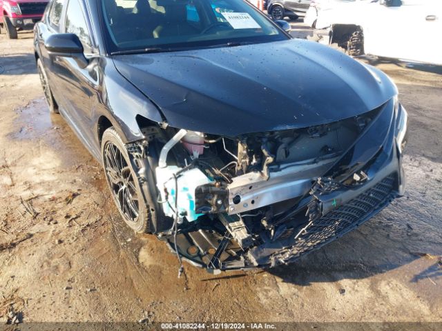 4T1B11HK1JU046329 Toyota CAMRY SE