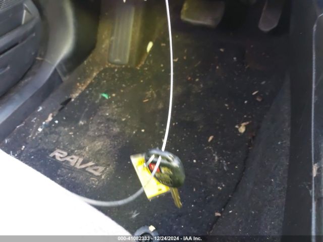 2T3WFREV3GW239002 Toyota Rav4 Xle