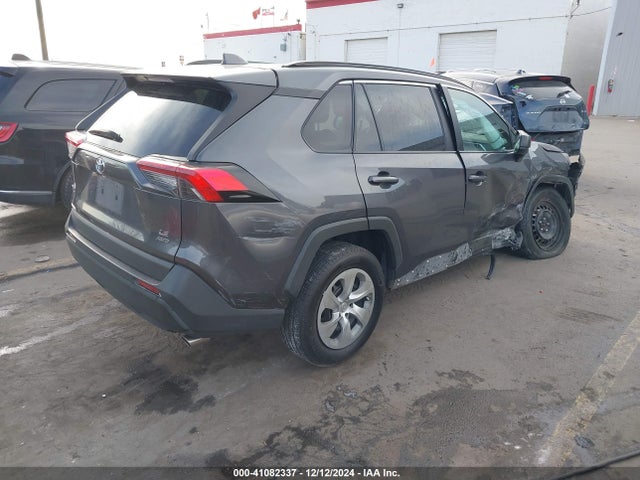 2T3F1RFV2KW060438 Toyota RAV4 LE