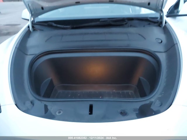 2022 TESLA MODEL Y 7SAYGDEE1NF559482 Photo 9