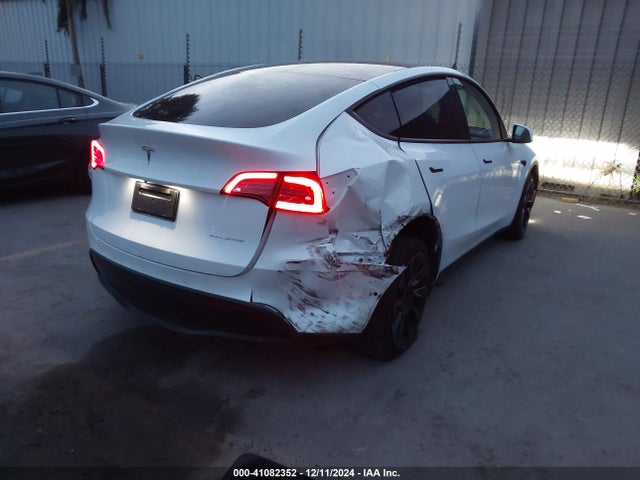 2022 TESLA MODEL Y 7SAYGDEE1NF559482 Photo 5