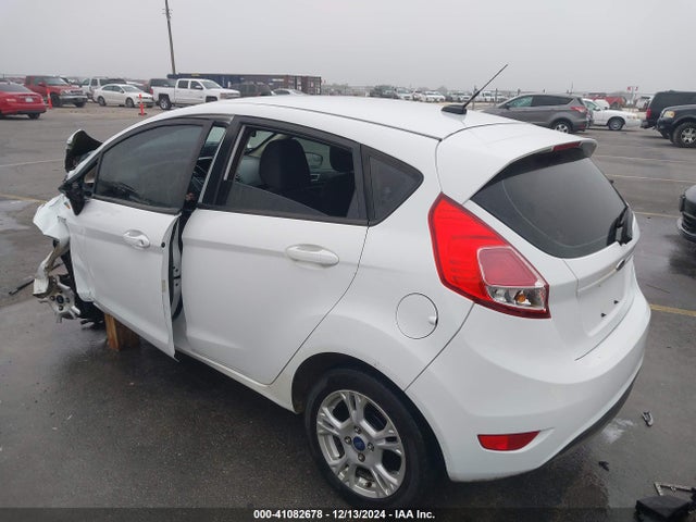 Ford FIESTA SE 2014 3FADP4EJXEM163237 Image 3