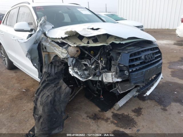 WA1JCCFS0JR015370 Audi Q3 2.0t Premium/2.0t Sport Premium