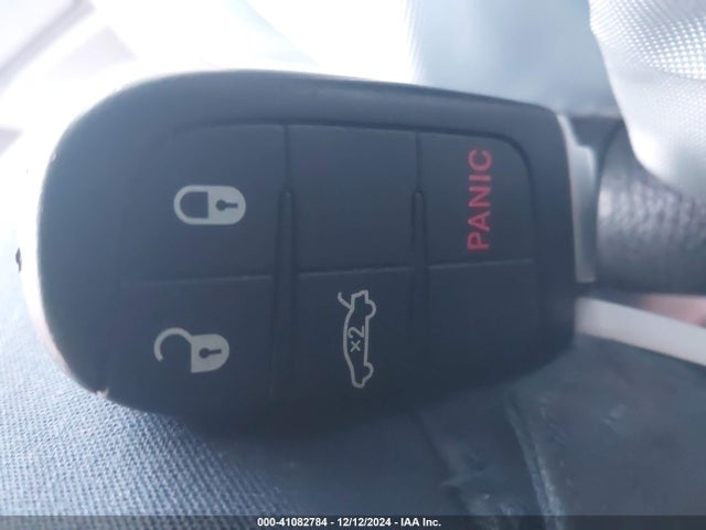 Chrysler 200 Limited 2015 1C3CCCAB1FN507690 Image 11