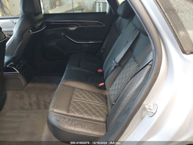 2022 AUDI S8 WAULSAF8XNN002582 Photo 7