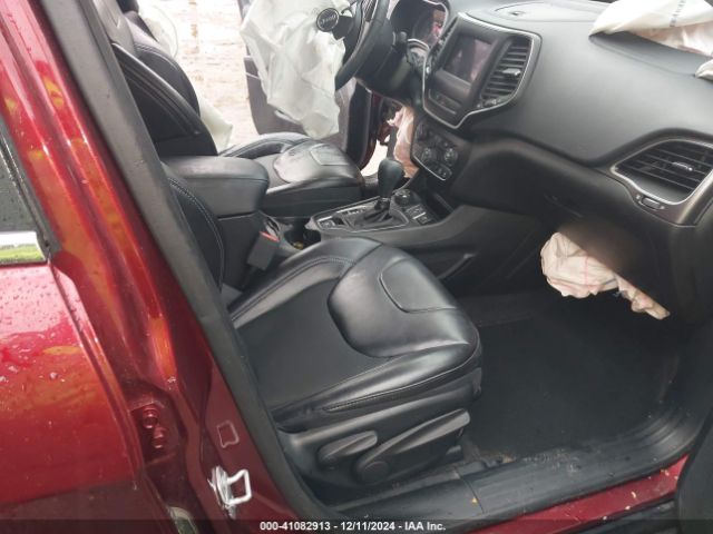 1C4PJMLB7KD323070 Jeep Cherokee Latitude Plus 4x4