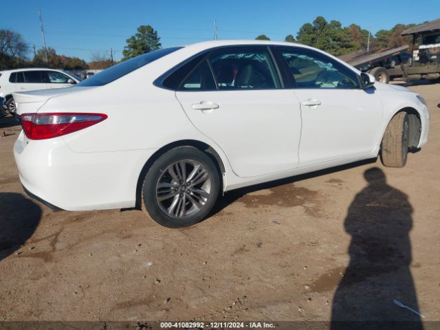 4T1BF1FK4HU763385 Toyota CAMRY SE