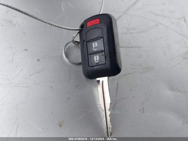 JA4AP3AU6GZ032549 Mitsubishi Outlander Sport 2.0 Es
