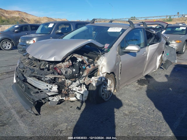 Toyota Prius Prime Limited 2021 JTDKAMFP3M3180368 Image 2