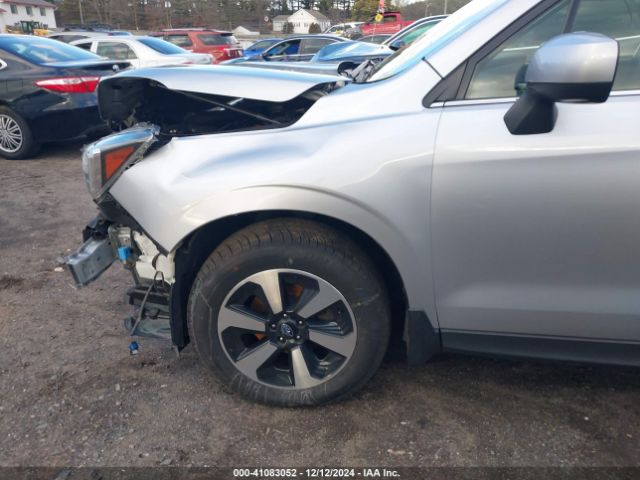 JF2SJARC8HH562848 Subaru Forester Limited