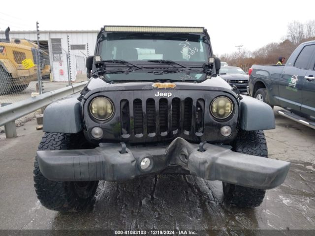 1C4BJWDG7GL349035 Jeep Wrangler Unlimited Sport