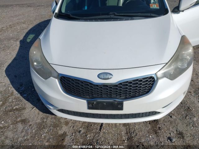 KNAFX4A8XE5106450 KIA FORTE EX