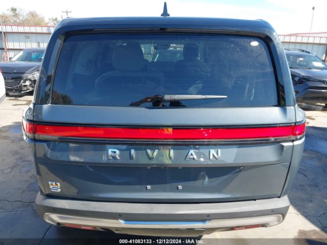 7PDSGABA9PN015604 Rivian R1s Adventure