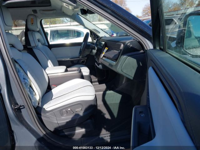 7PDSGABA9PN015604 Rivian R1s Adventure