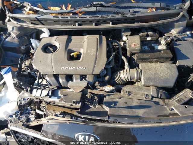 KIA FORTE LX 2017 3KPFK4A72HE103639 Image 10