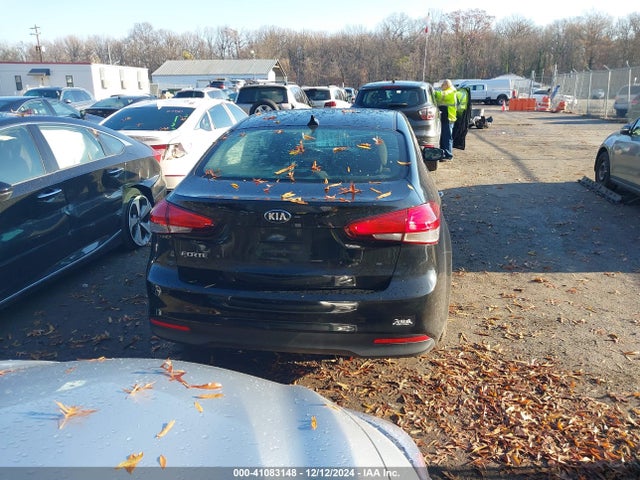 KIA FORTE LX 2017 3KPFK4A72HE103639 Image 16