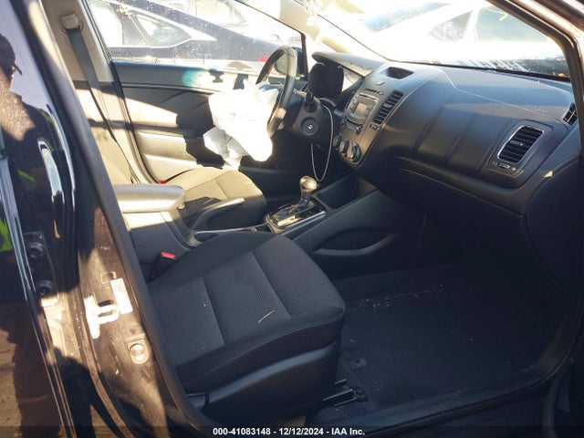 KIA FORTE LX 2017 3KPFK4A72HE103639 Image 5