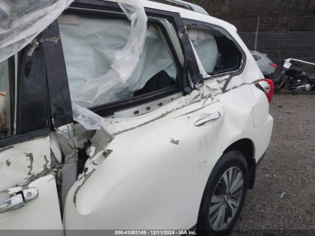 5N1DR2MM8HC633948 Nissan Pathfinder S