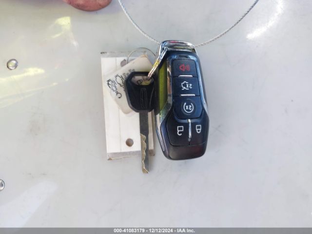 5LMCJ2D93GUJ24077 Lincoln MKC SELECT