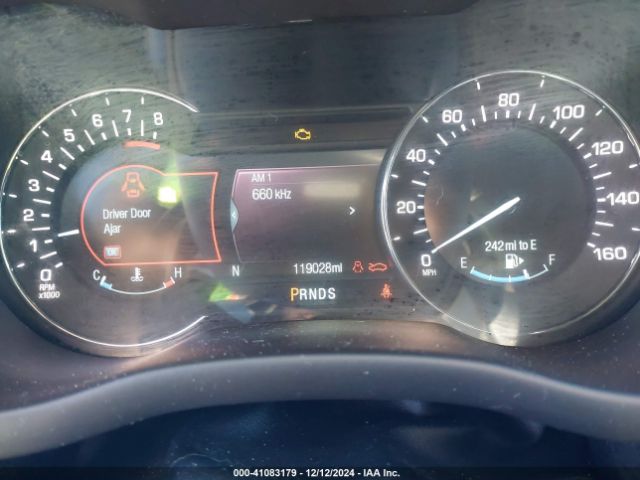 5LMCJ2D93GUJ24077 Lincoln MKC SELECT